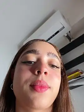 hottiee_melannie webcam