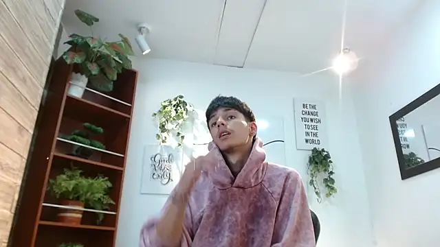 AmethystShadow17 webcam