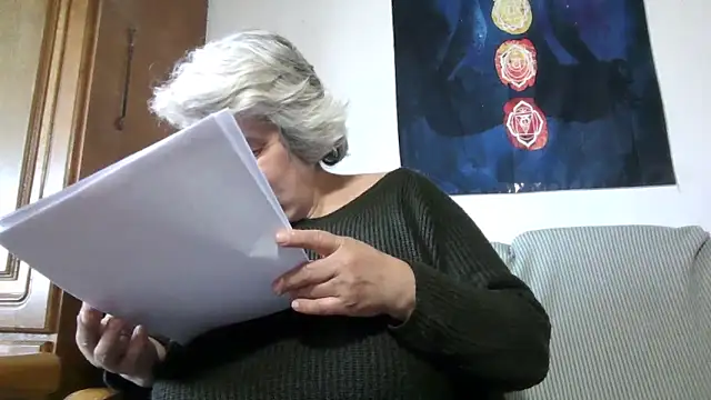 ExquisiteMature webcam