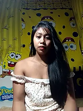 UrSweetAsianLady_02 webcam