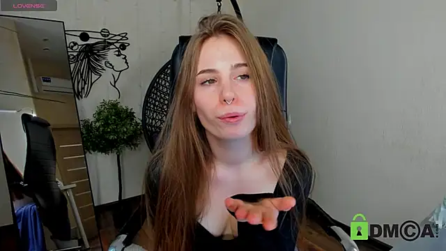 Caitlin_Carey webcam