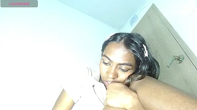 avaleri_cherry webcam