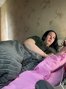 Naughtbaby_2025 webcam