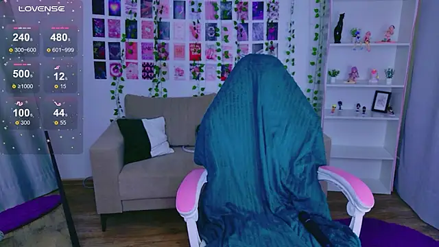 cold_blondie - Cold_blondie's free webcam - UK Sex Cams