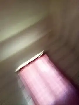 loveofpetitegirls34 webcam