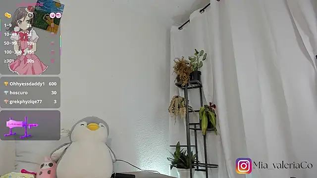 Mia-Valeria- webcam