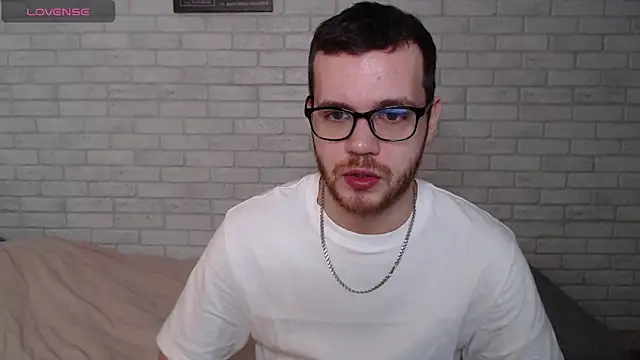 Alexxx_horny webcam