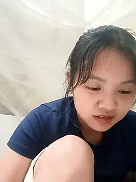 Webcam Model (Pretty-haert)  is live.Free join now!