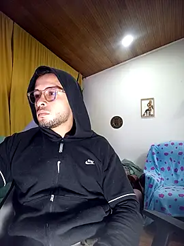 sebastian_horny webcam