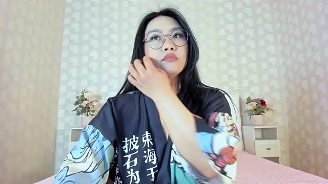 NatsumiHun Stripchat cam model