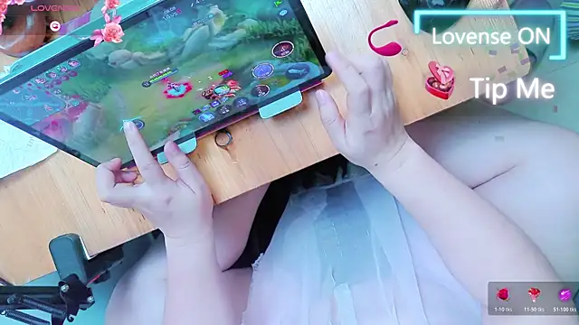 AngelwithEcup webcam