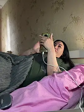 Naughtbaby_2025 webcam