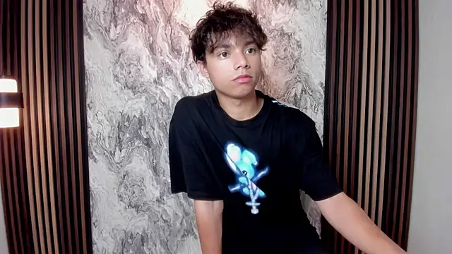 Honeymoon_sariel webcam