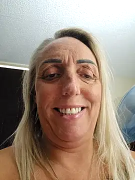 theblondecocklover webcam