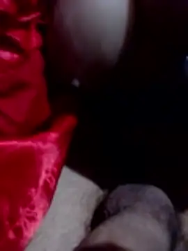 good_boy_and_doll webcam