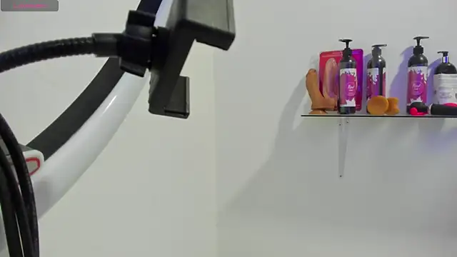 Alanna-sloppy webcam