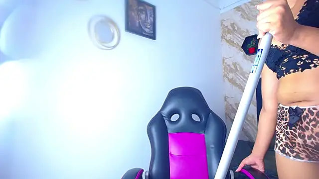 lis__shepard - Lis__Shepard's free webcam - UK Sex Cams