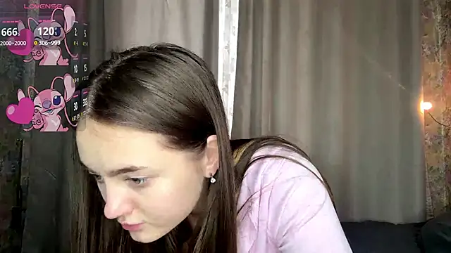 loradavi - LoraDavi's free webcam - UK Sex Cams