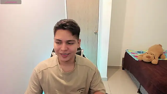 asta_yunoxxx (M young) - play cock  Hard