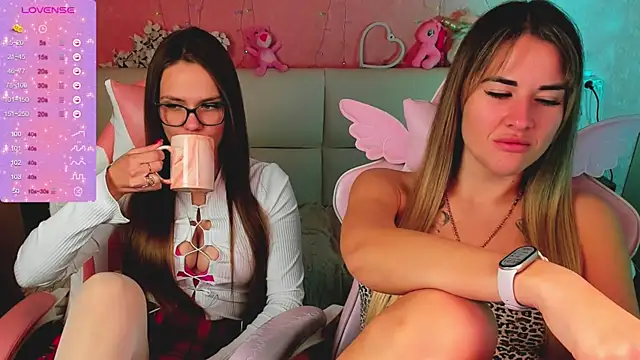 hotty_girls_here webcam