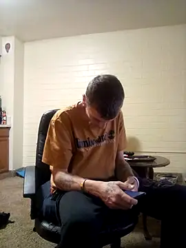 jizzyglizzy92 webcam