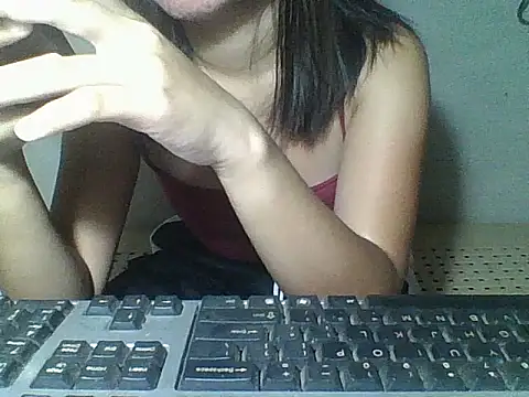 Skinny_PinayGirljust18 webcam