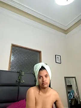 Julieta_Parker webcam