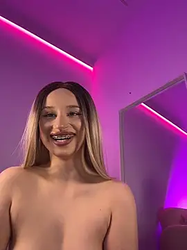 ScarletFlameee webcam