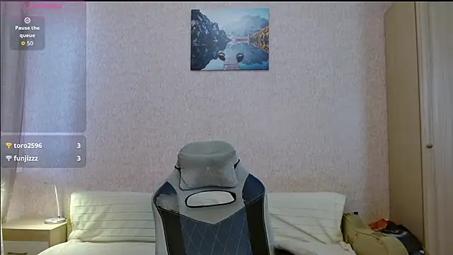 Aestheticguy101 webcam