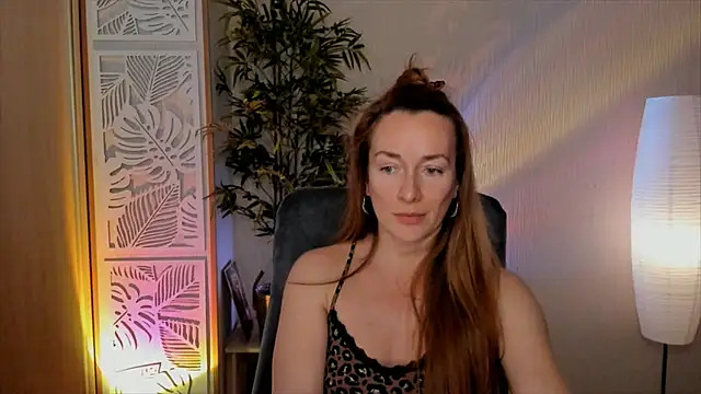 RebeccaMartinez webcam