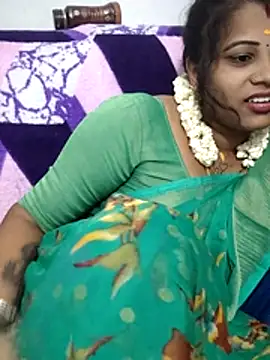 sweetqueen143 webcam