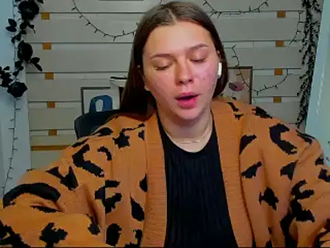 Josephine_Kiss webcam