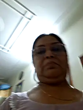 Shalini3456 webcam