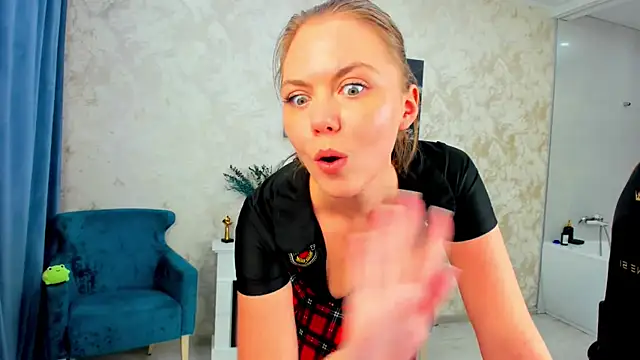 strawberrye - Strawberrye's free webcam - UK Sex Cams