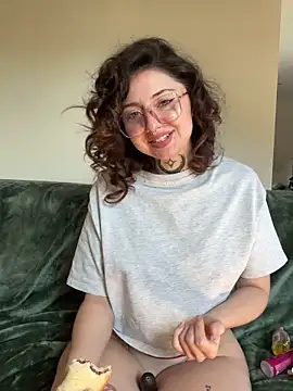 milou_xtx - Milou_xtx's free webcam - UK Sex Cams