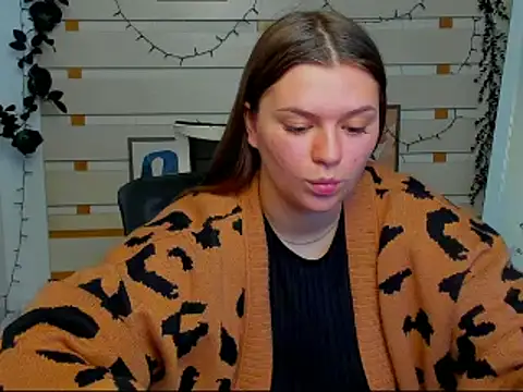 Josephine_Kiss webcam