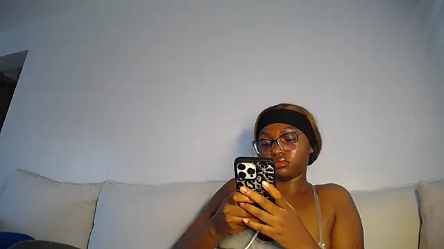 Pretty_Liya08 webcam
