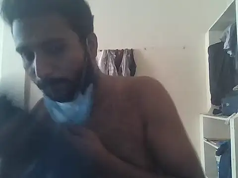 go_uthm (M twink) - full nude in public