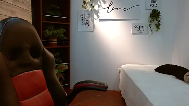 AmethystShadow17 webcam