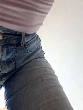 dayana2022 (Ask my age) - 2 dita figa😈