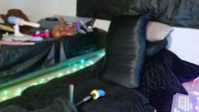 Dirty_Secrettt webcam