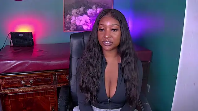 NyaraBuenoBabestationx webcam