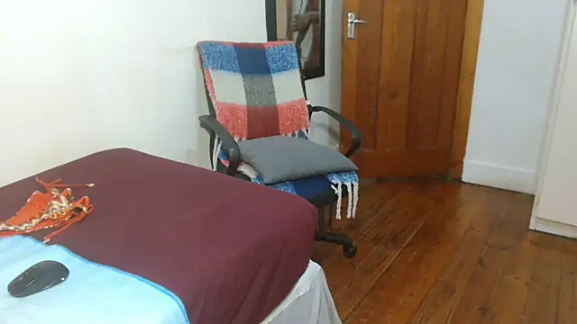 GorillaGripCunt77 live sex cam