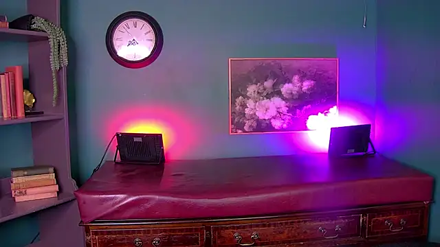 NyaraBuenoBabestationx webcam