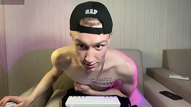 Travis_Gracile webcam