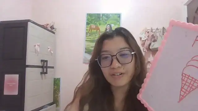 ShakiaChesbro webcam