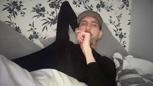 Big8inchUncutCock webcam