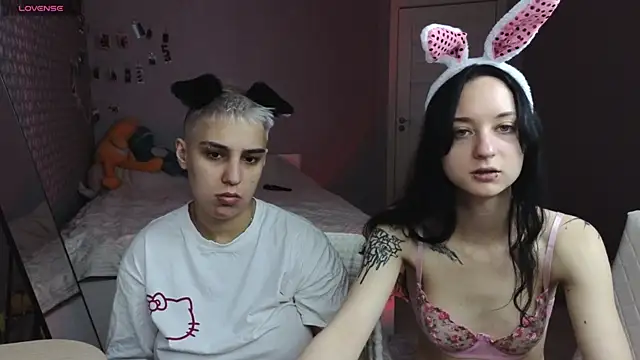 LuxuryLoverss webcam