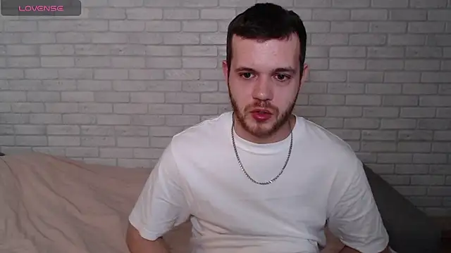 Alexxx_horny webcam