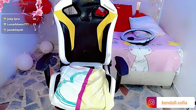 Sophiaa_doll_ webcam